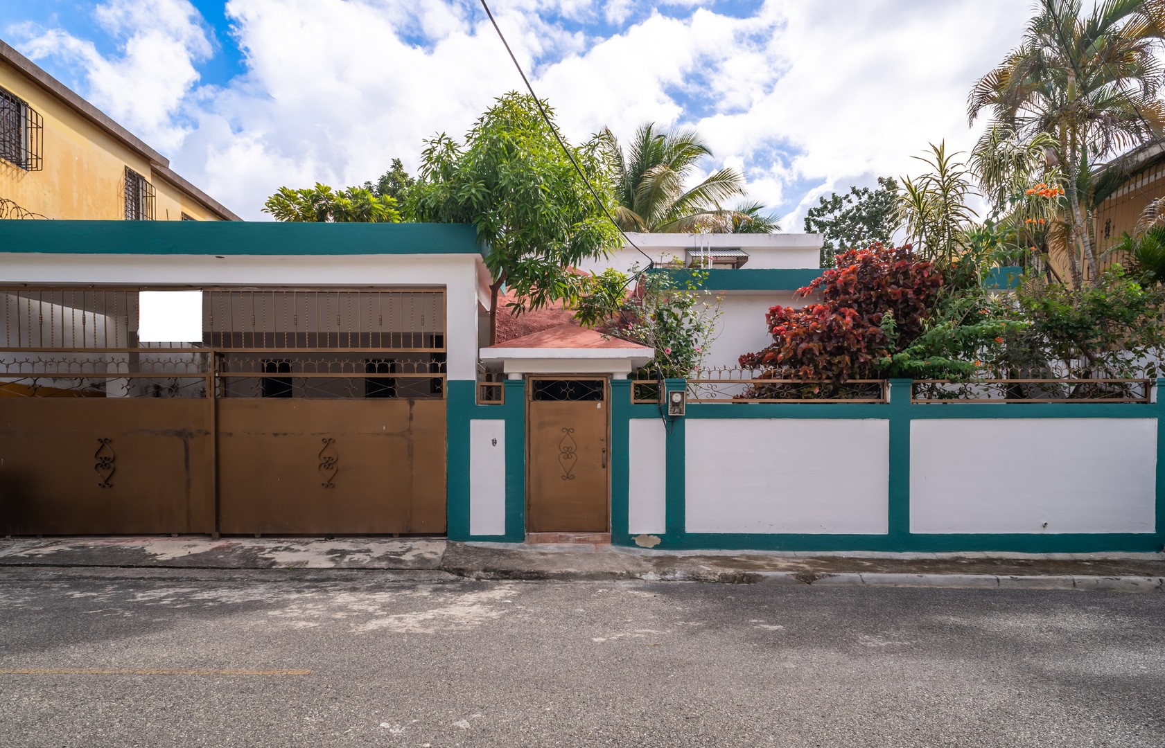 casas - Casa en Alameda Res. Bolivar Santo Domingo Oeste de Oportunidad 