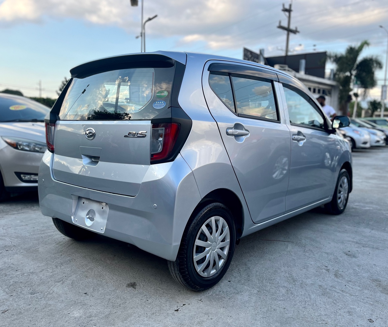 carros - Daihatsu Mira 2020 - En oferta 4