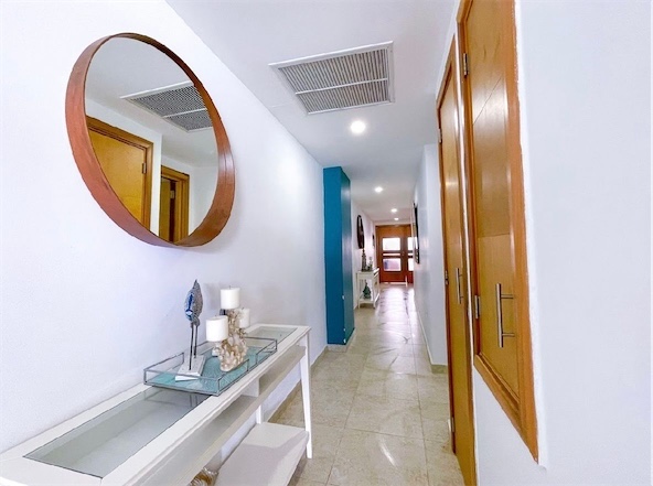 apartamentos - Vendo Apto de n Juan dolió primera línea de playa
250. 
2 habitación 
2.5 baños 6