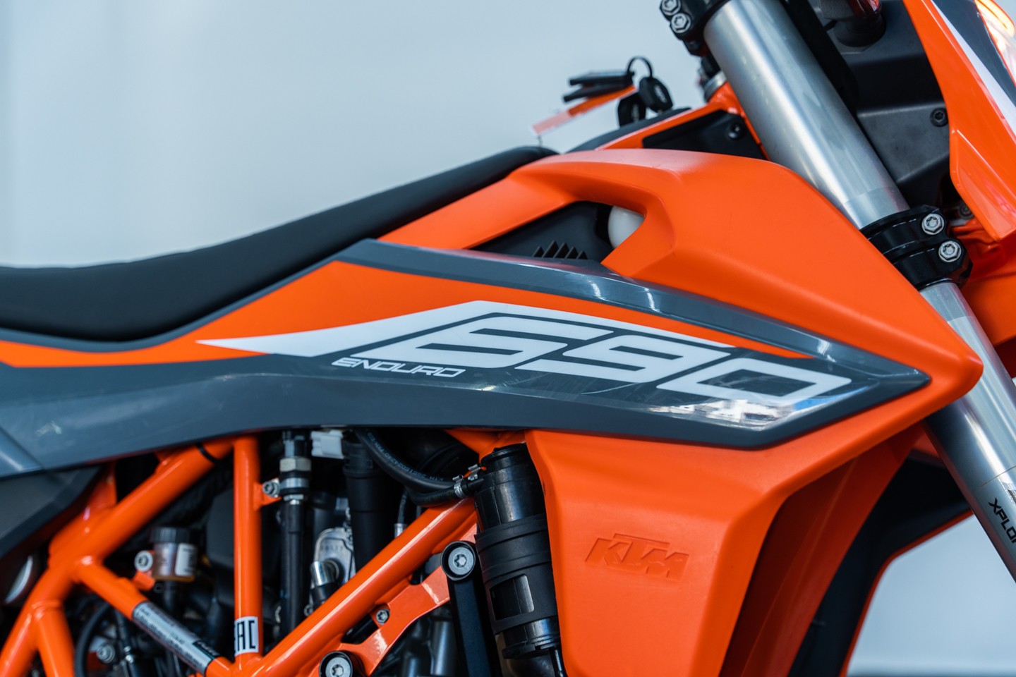 motores y pasolas - KTM 690 ENDURO 2022 6