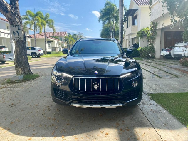 jeepetas y camionetas - Maserati levante 2017 1