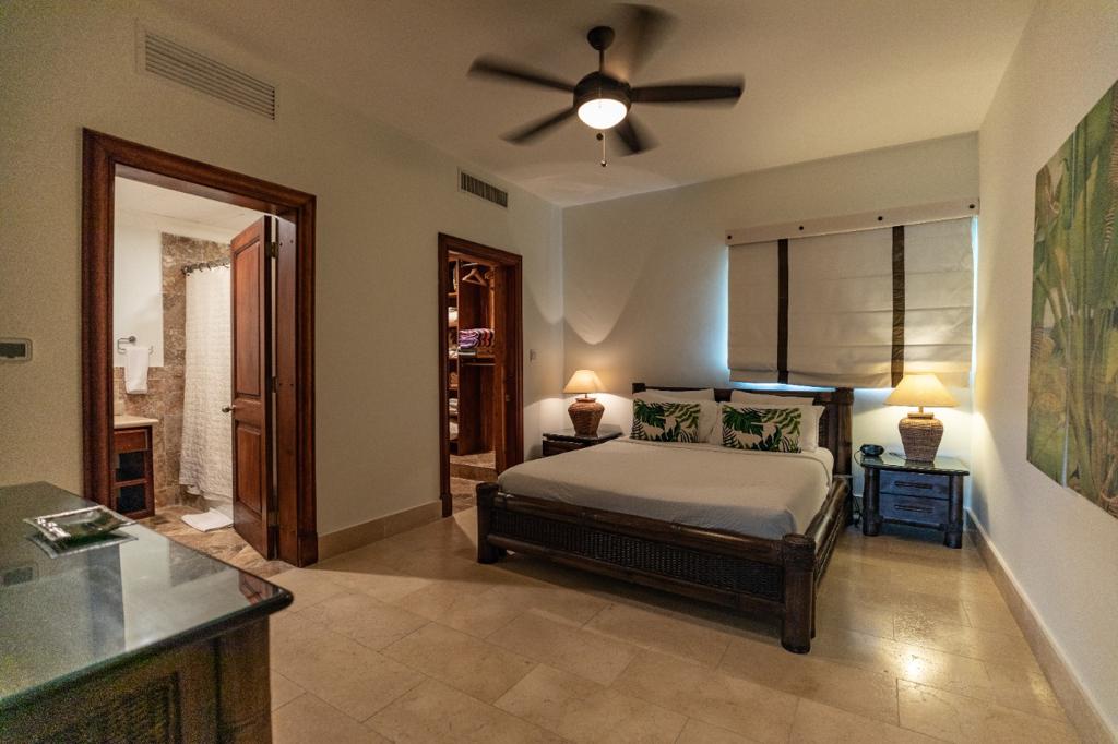 casas vacacionales y villas - Hermoso apartamento En Cap Cana AQUA MARINA Renta por Noche 2 noches mínimo