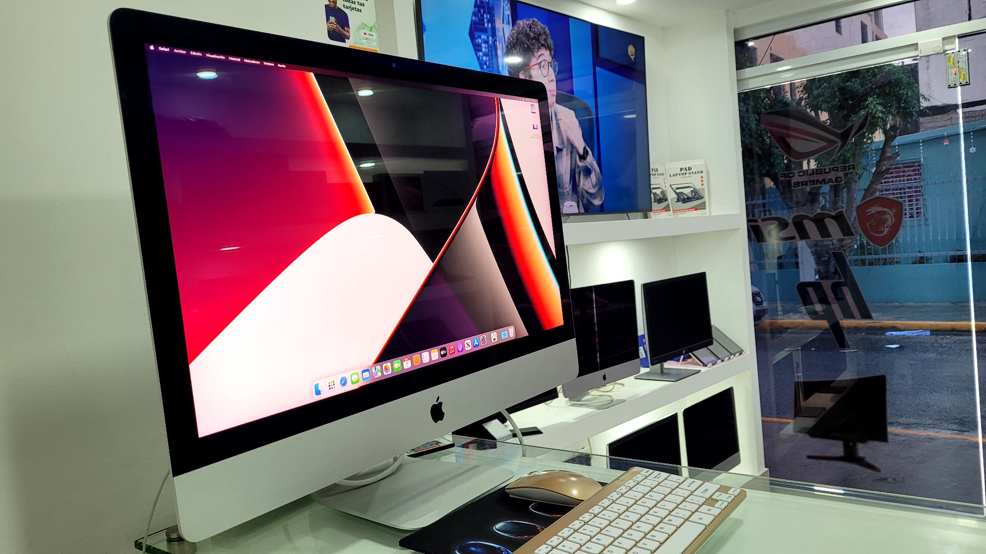 computadoras y laptops - Imac 21.5 Pulg Core i5 Ram 16gb ddr4 Disco 512gb Solido Full 1