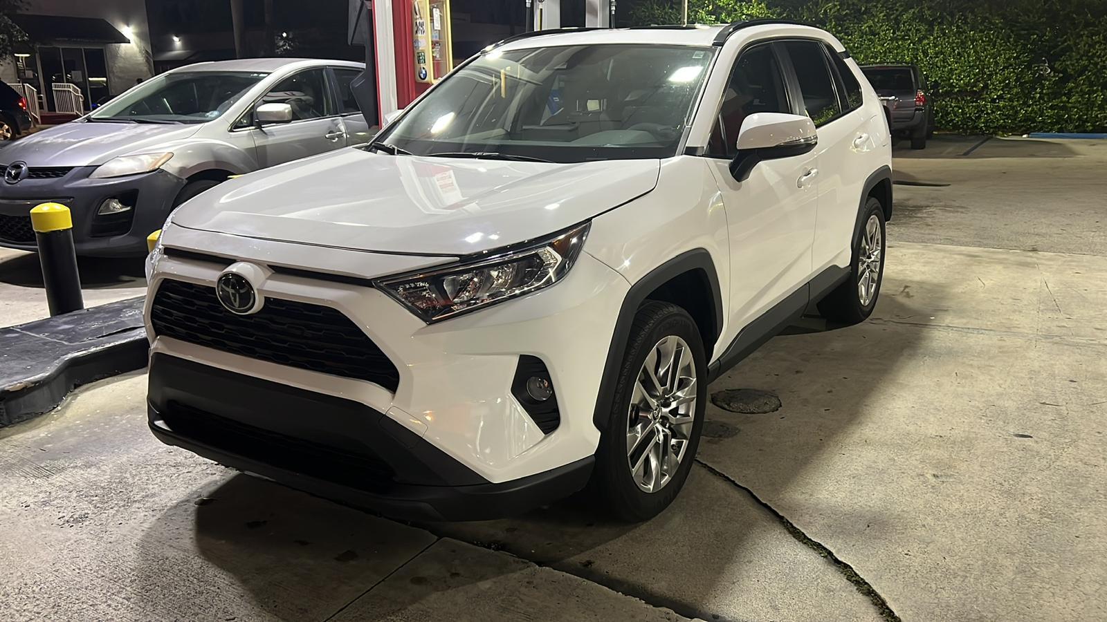 jeepetas y camionetas - Toyota rav4 2019 xle premium  5