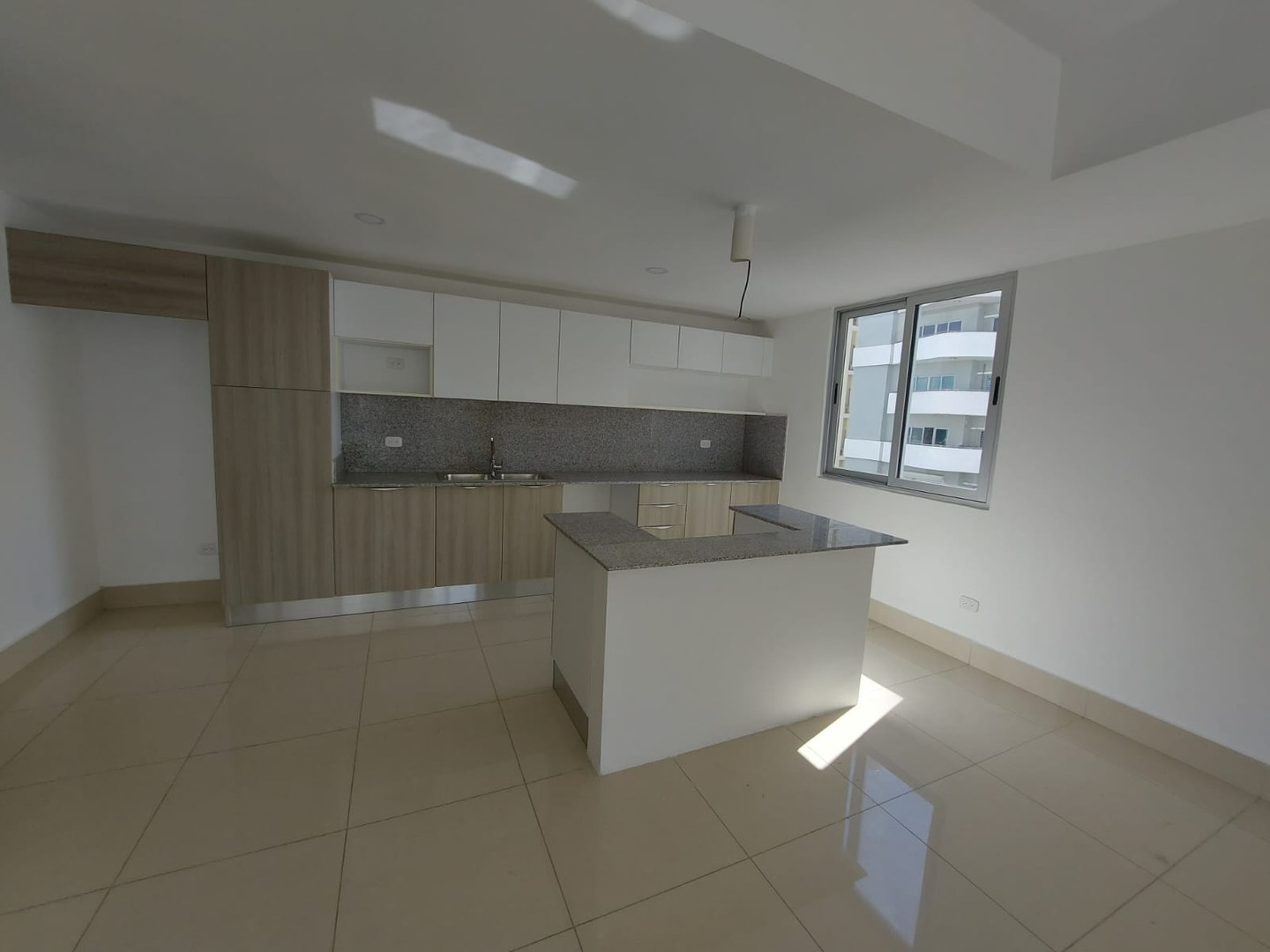 apartamentos - Apartamento nuevo a estrenar en Evaristo Morales piso 8  0