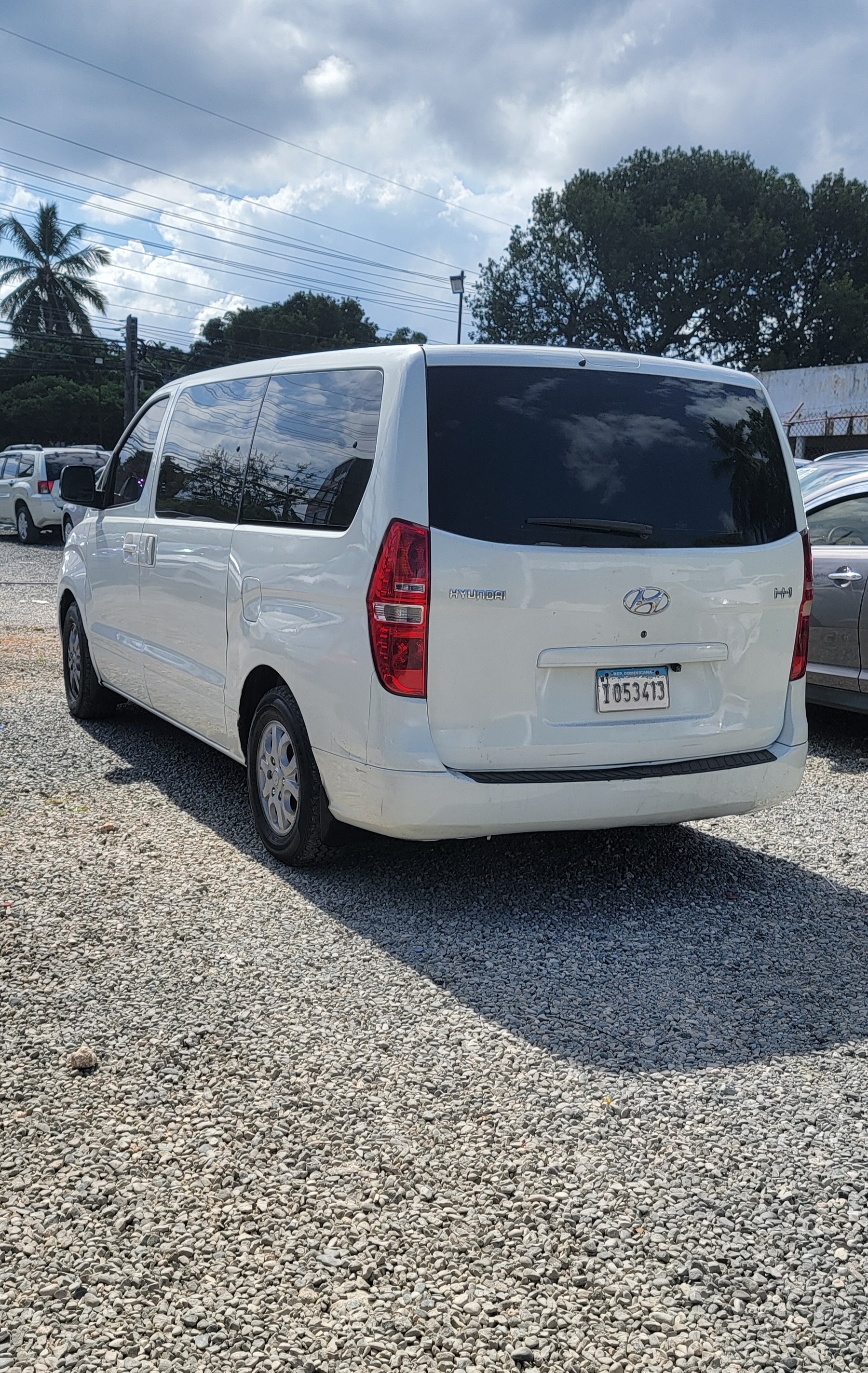 jeepetas y camionetas - MINIBUS HYUNDAI H1 2011 4