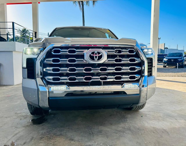 jeepetas y camionetas - Toyota tundra 2023 0