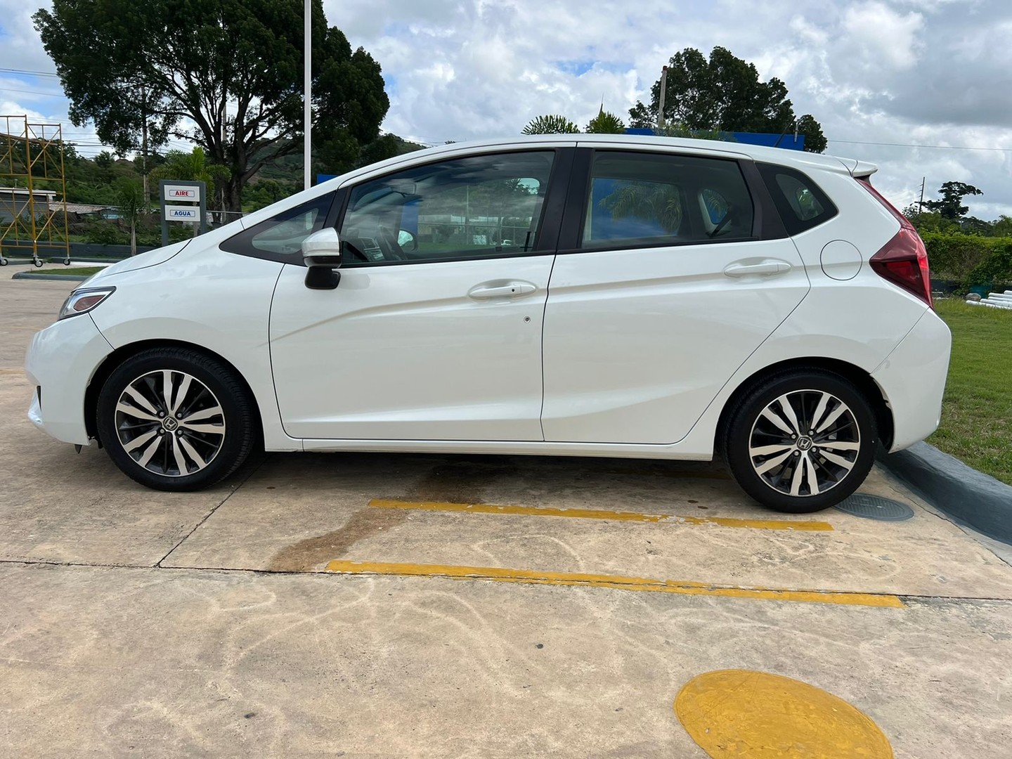 carros - Honda Fit Americano , Recien Importado .                                         9