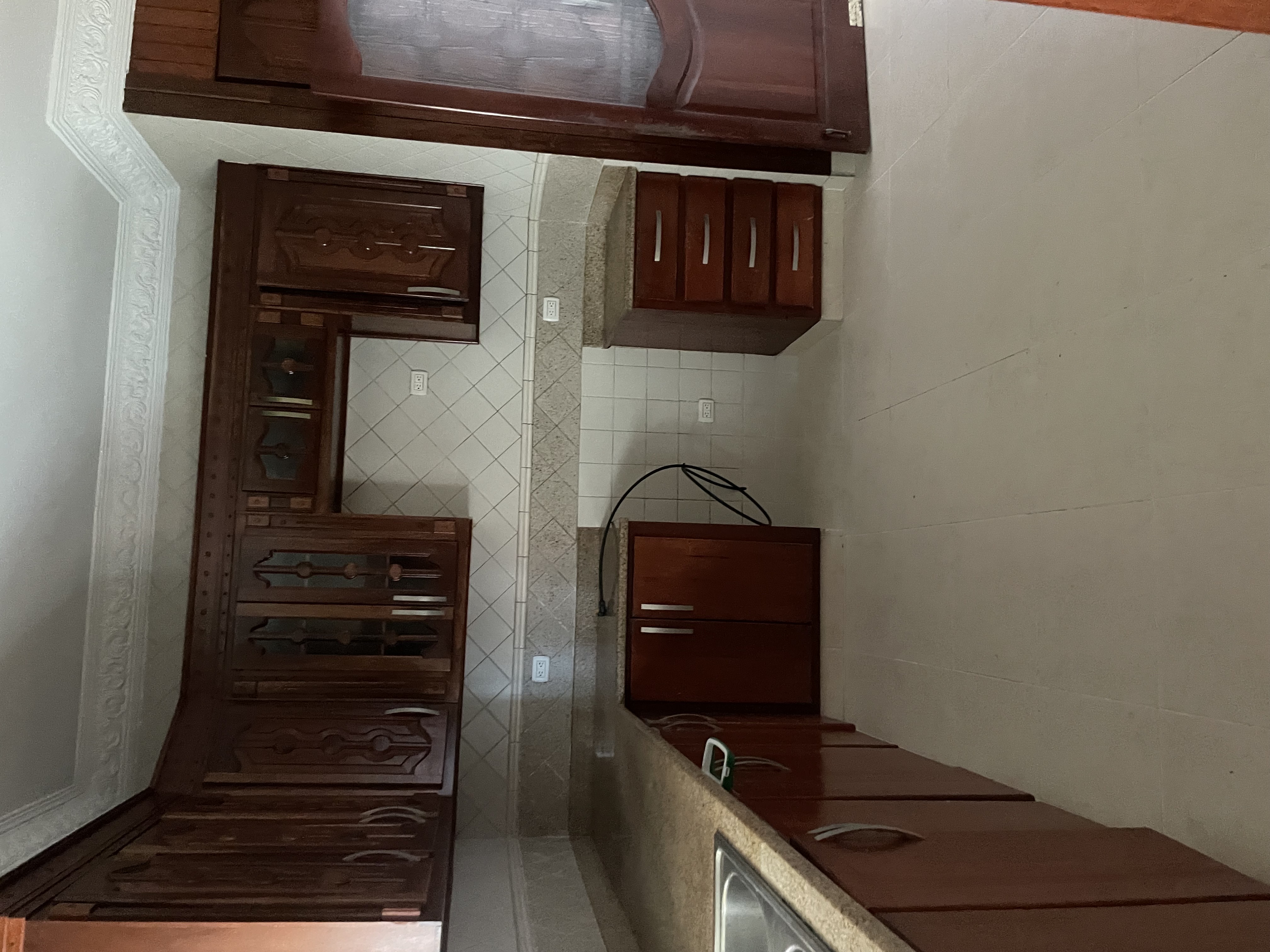 apartamentos - ALQUILO APTO BELLA VISTA SUR, VISTA AL MAR,PISO 8, 225 MTS, US 1400 dólares  6