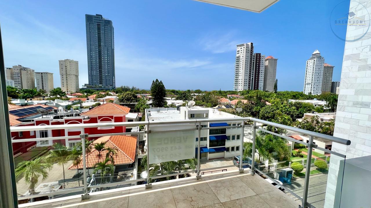 penthouses - Penthouse de 422 M² 3 Hab. 3 Parq techados en Venta en Los Cacicazgos ID 3227