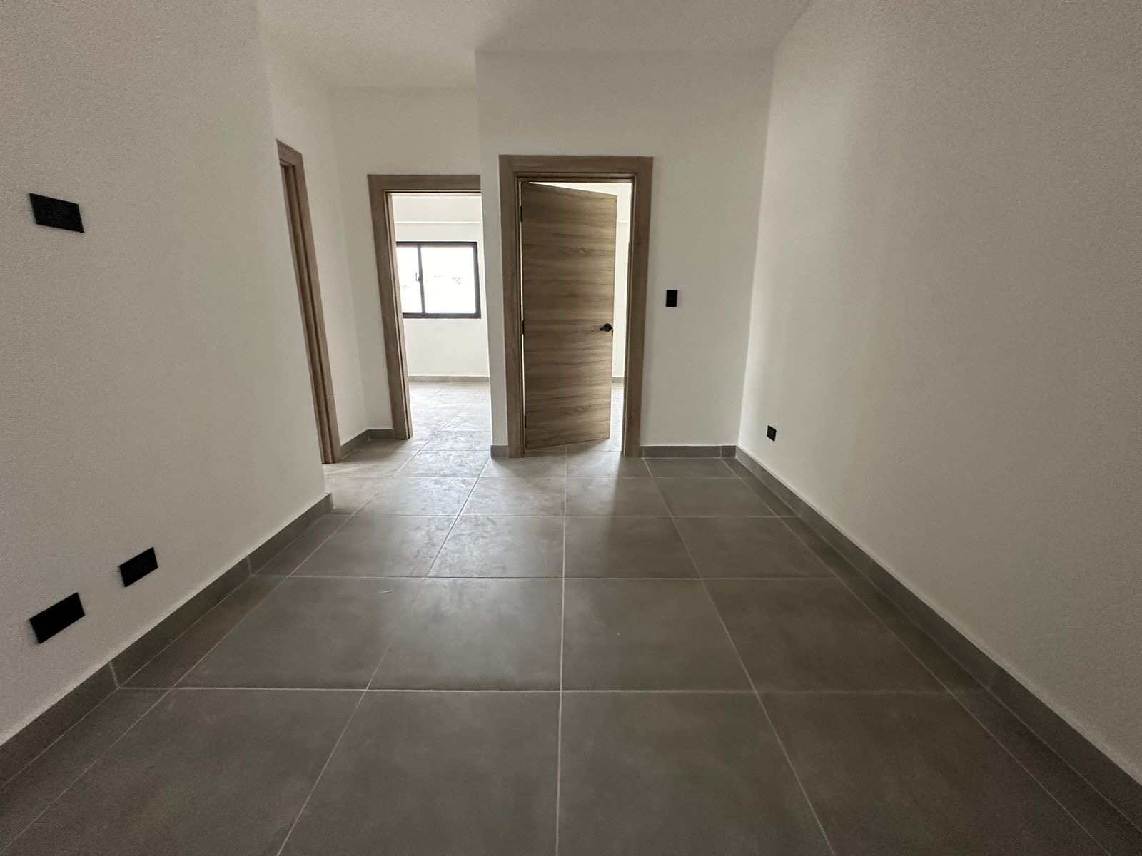 apartamentos - Alquiló millón nuevo piso 3 tres hab con su baño d 5