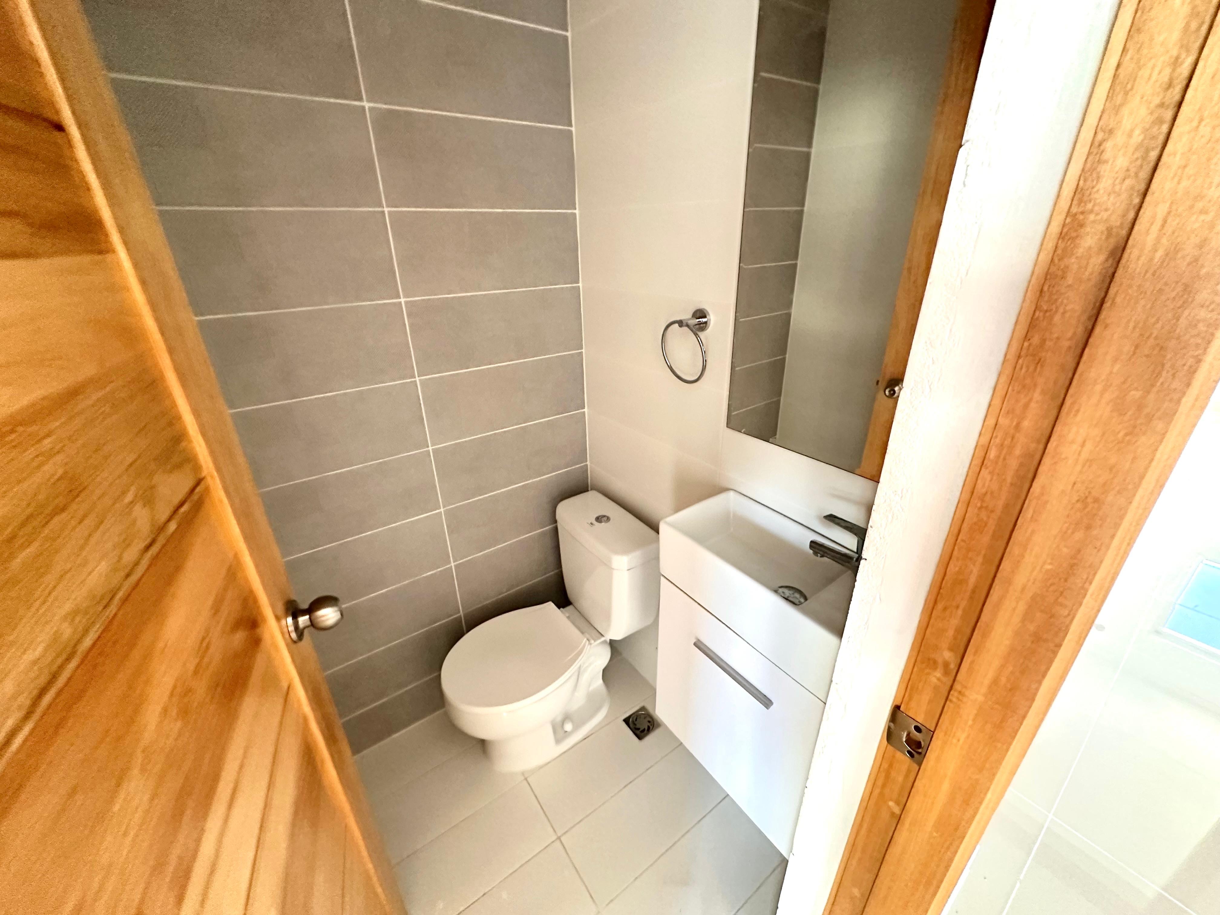 apartamentos - Vendo independencia piso 4 una hab 1.5 baños parqu 4