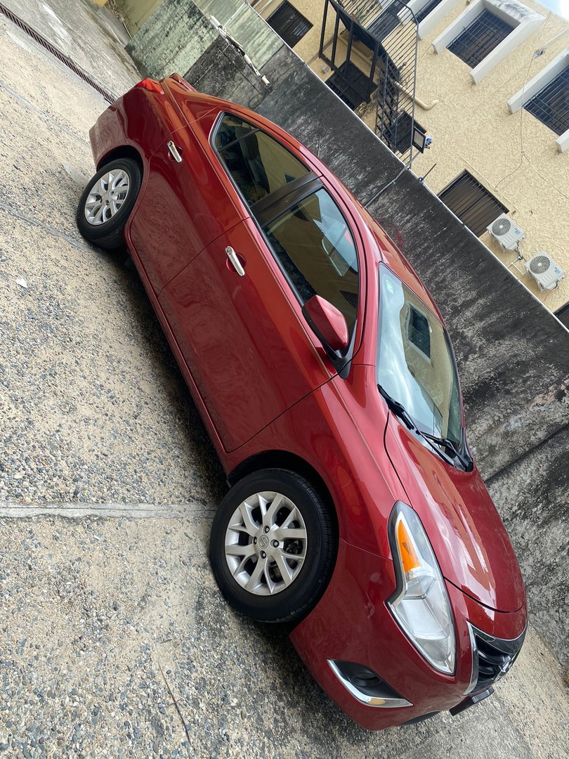 carros - Nissan versa 2018  1