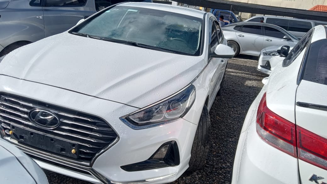 carros - HYUNDAI SONATA NEW RISE 2019 BLANCO. CAJA NUEVA 0