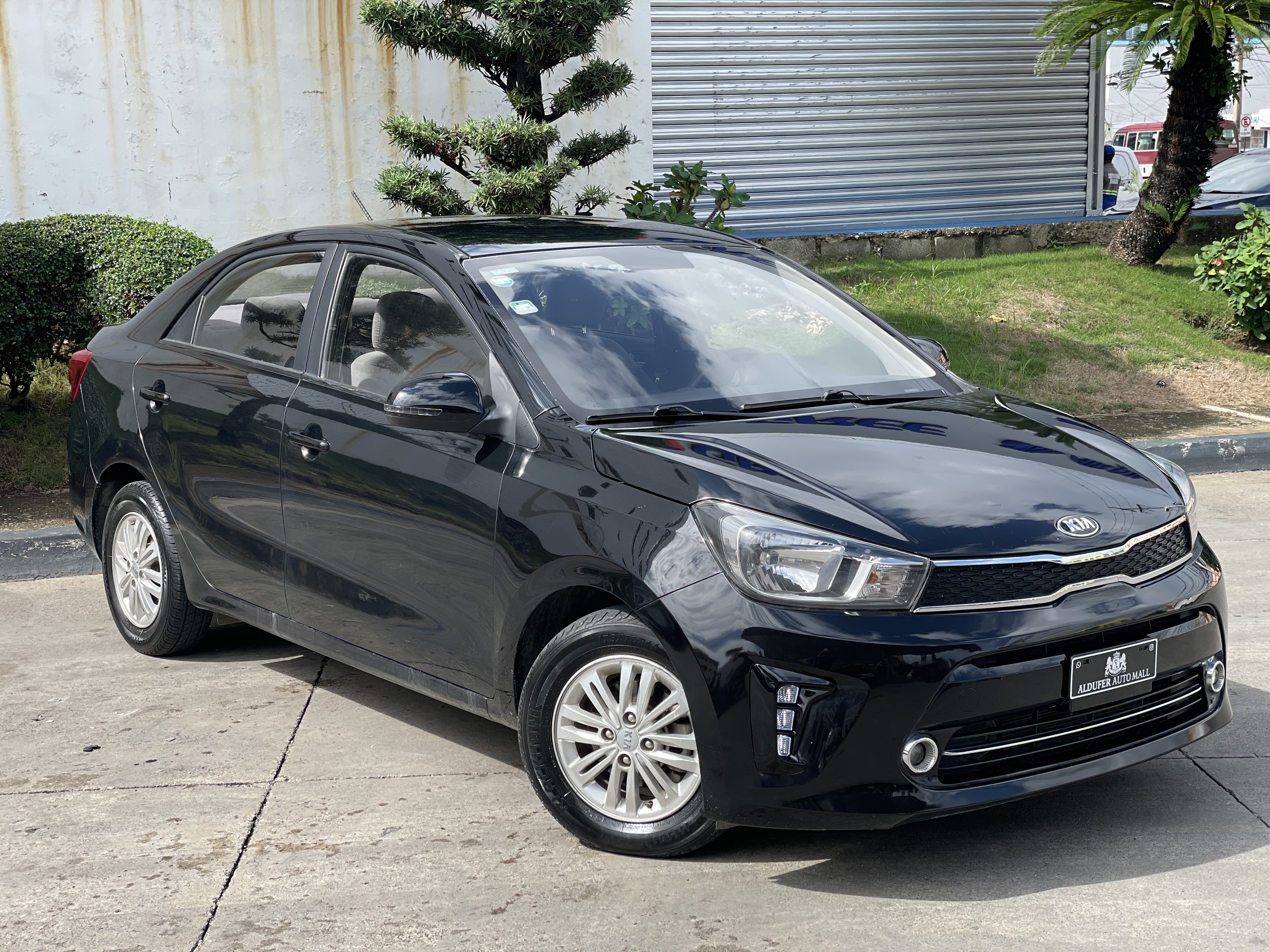 carros - Kia Soluto 2021