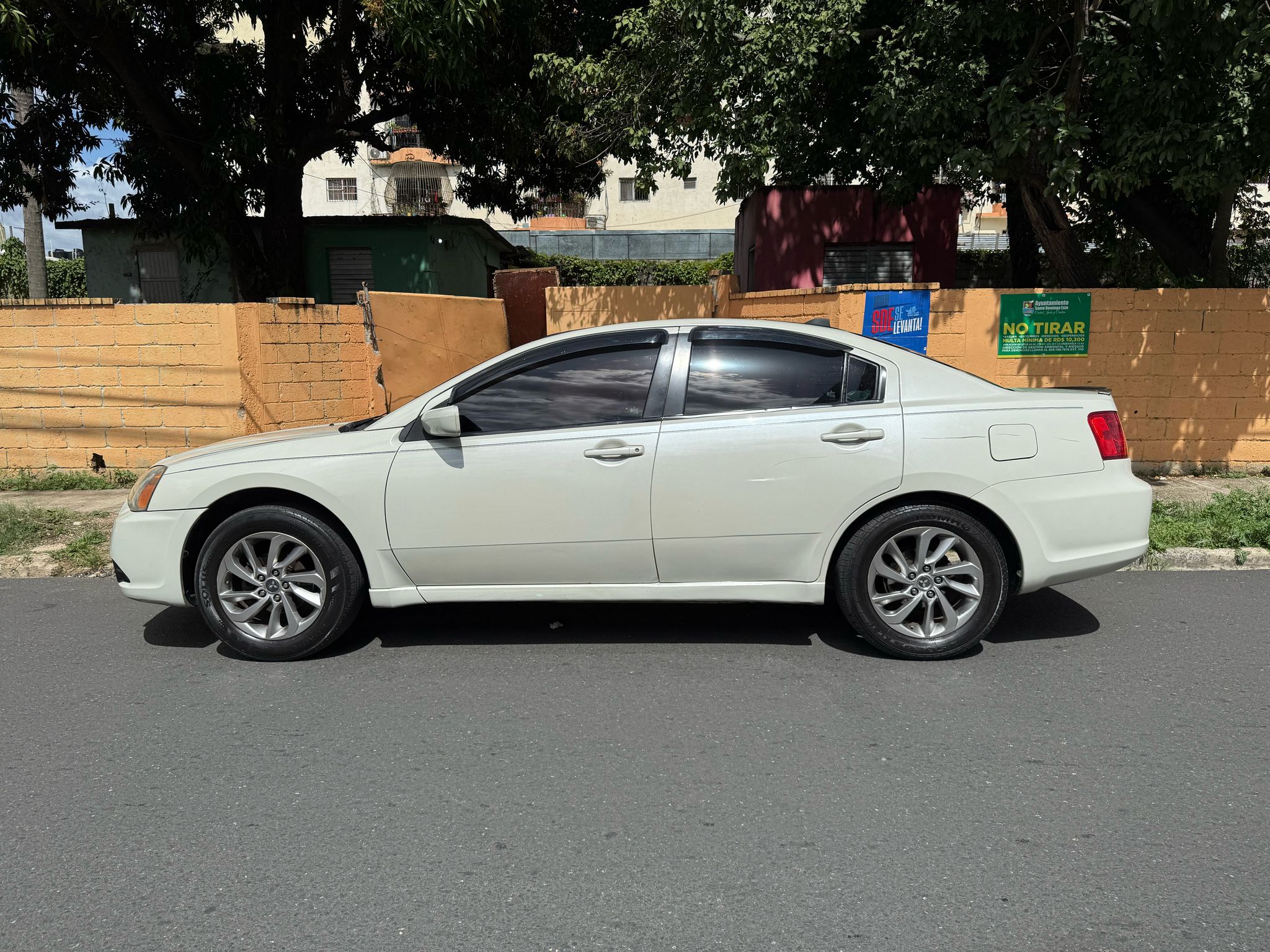 carros - Vendo carro Mitsubishi Galant 2009 de oportunidad!