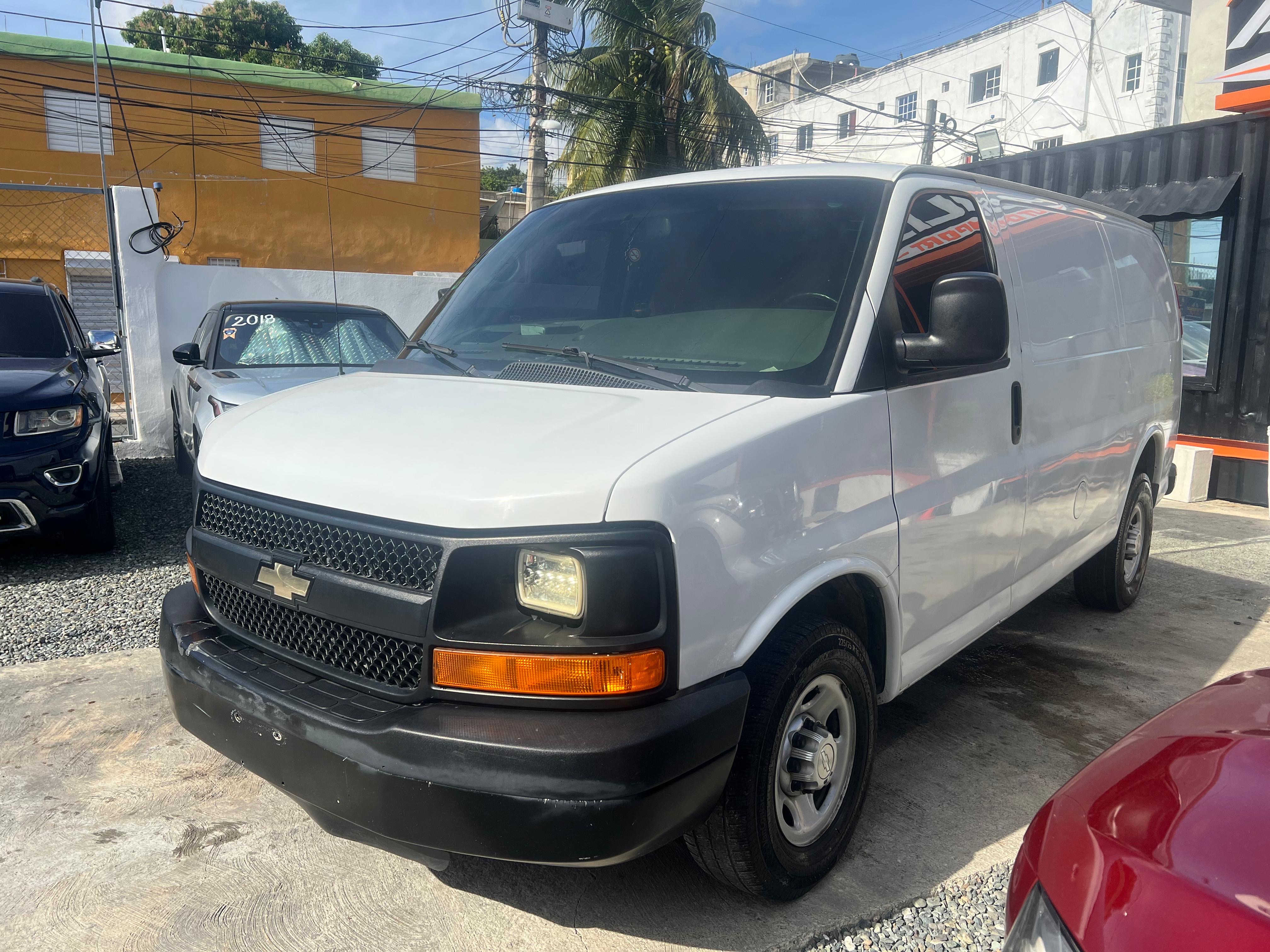 jeepetas y camionetas - Chevrolet Express G2500 2015  1