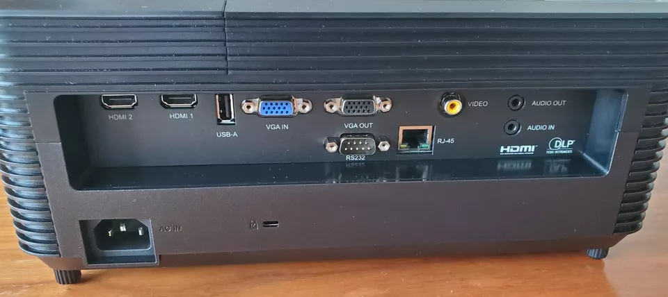 otros electronicos - InFocus IN2136 SVGA 4400 Lumens HDMI, VGA, 3D 2