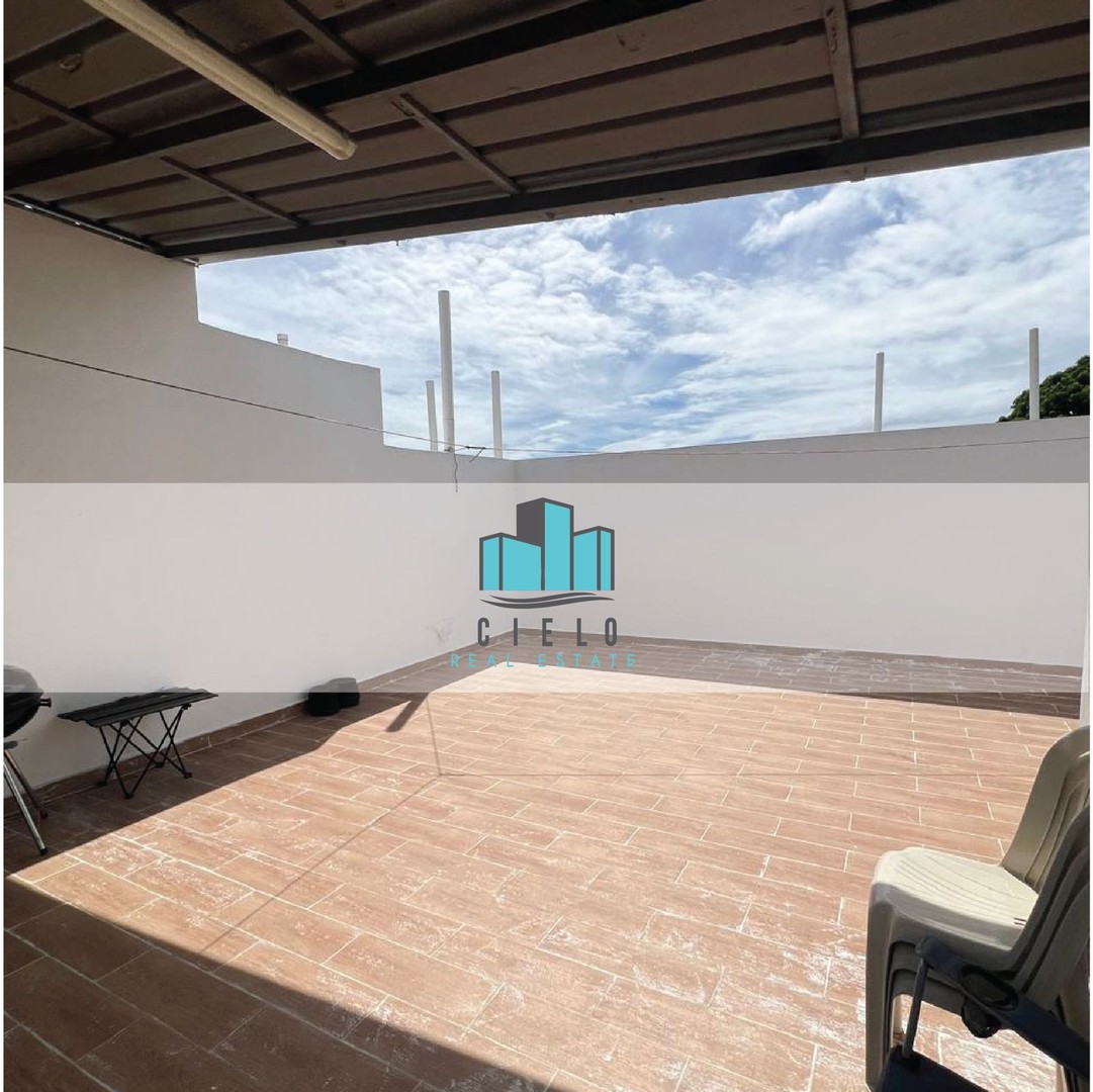 apartamentos - Apartamento en venta 

4to con Terraza 
Vista Hermosa Santo Domingo Este 4