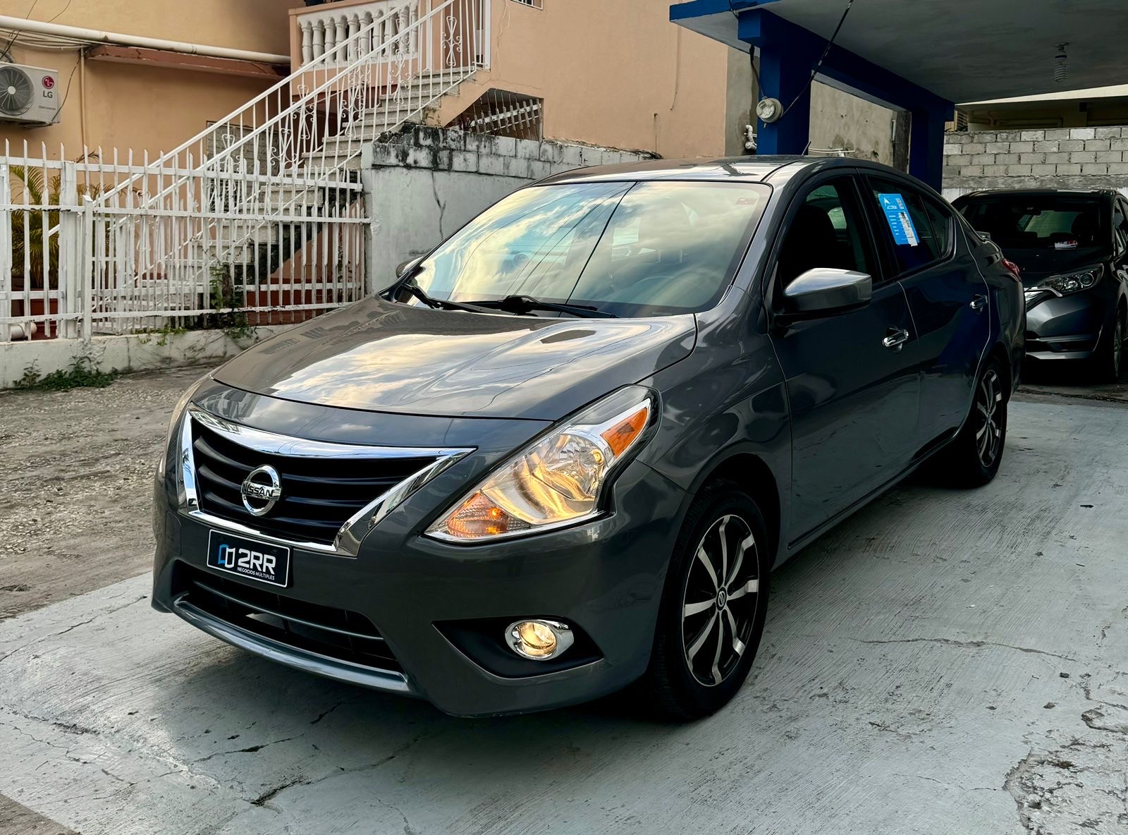 carros - Nissan Versa SV 2019 3