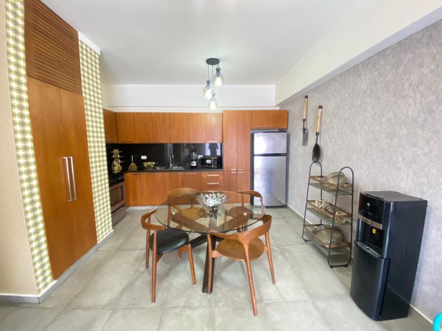 apartamentos - Alquilo 2da con Terraza Amueblado en el Vergel 8