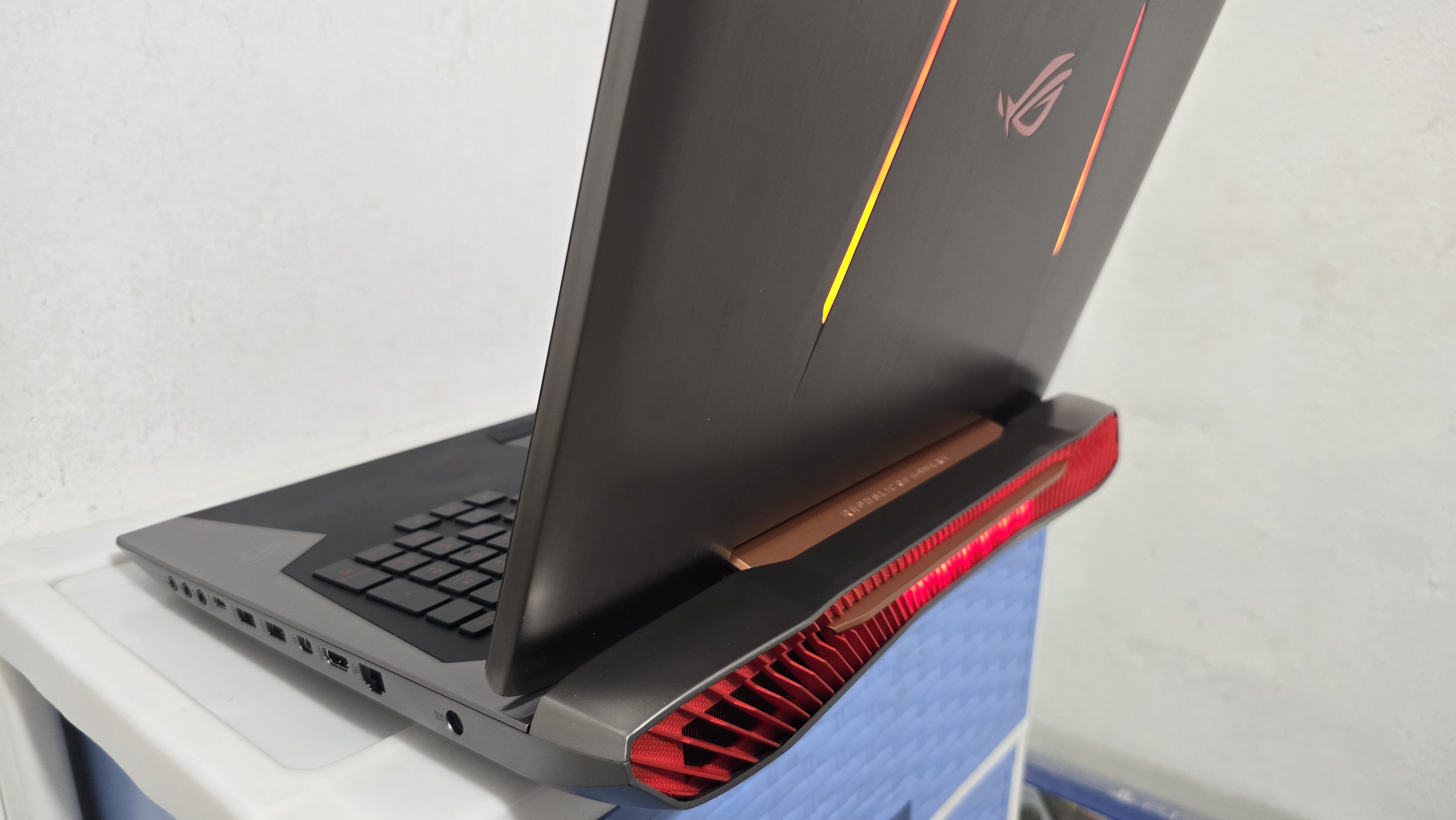 computadoras y laptops - Asus Gamer ROG Core i7 2.70ghz Ram 32gb ddr4 Disco 256gb Y 1000gb Gtx 1070 8gb 2