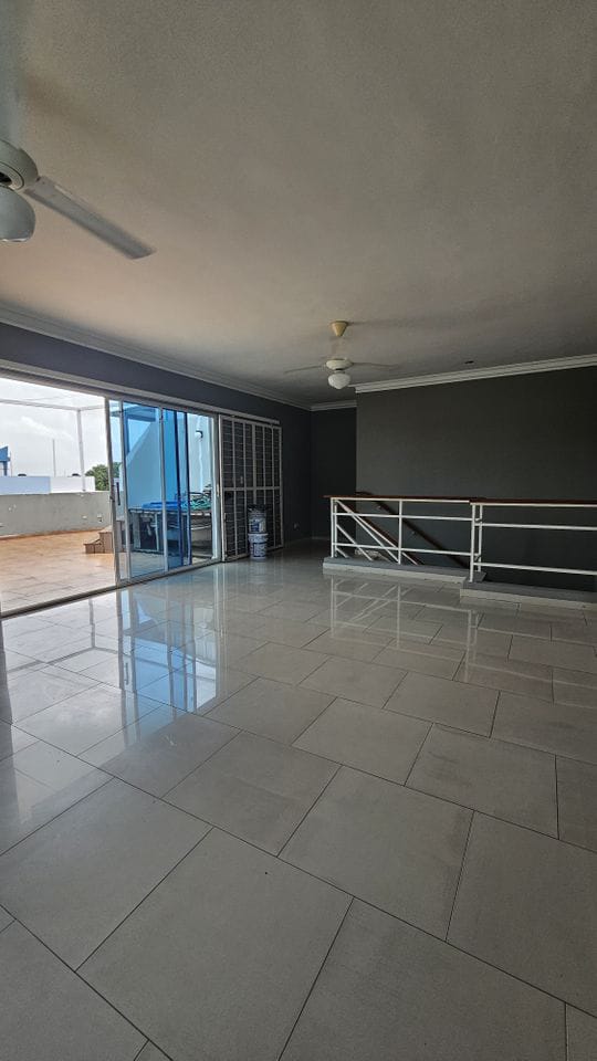 apartamentos - Amplio Penthouse en buenísima zona de Los Prados 