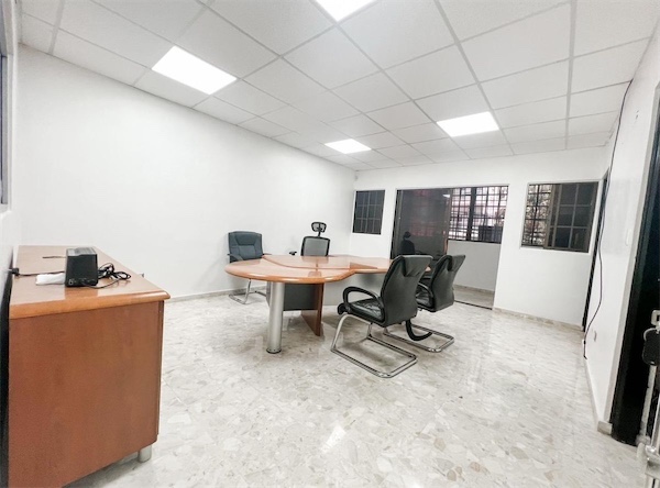 oficinas y locales comerciales - Local en evaristo ideal oficinas 8