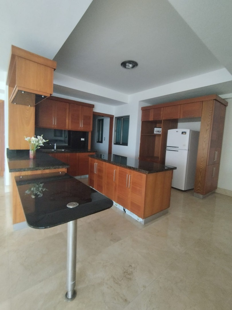 apartamentos - Hermosa Torre en la avenida principal de la Enriquillo  5