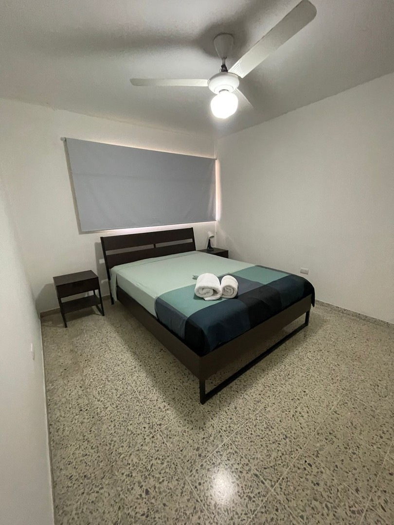 apartamentos - Apartamento en Venta de oportunidad en el centro de la ciudad, Naco. 4