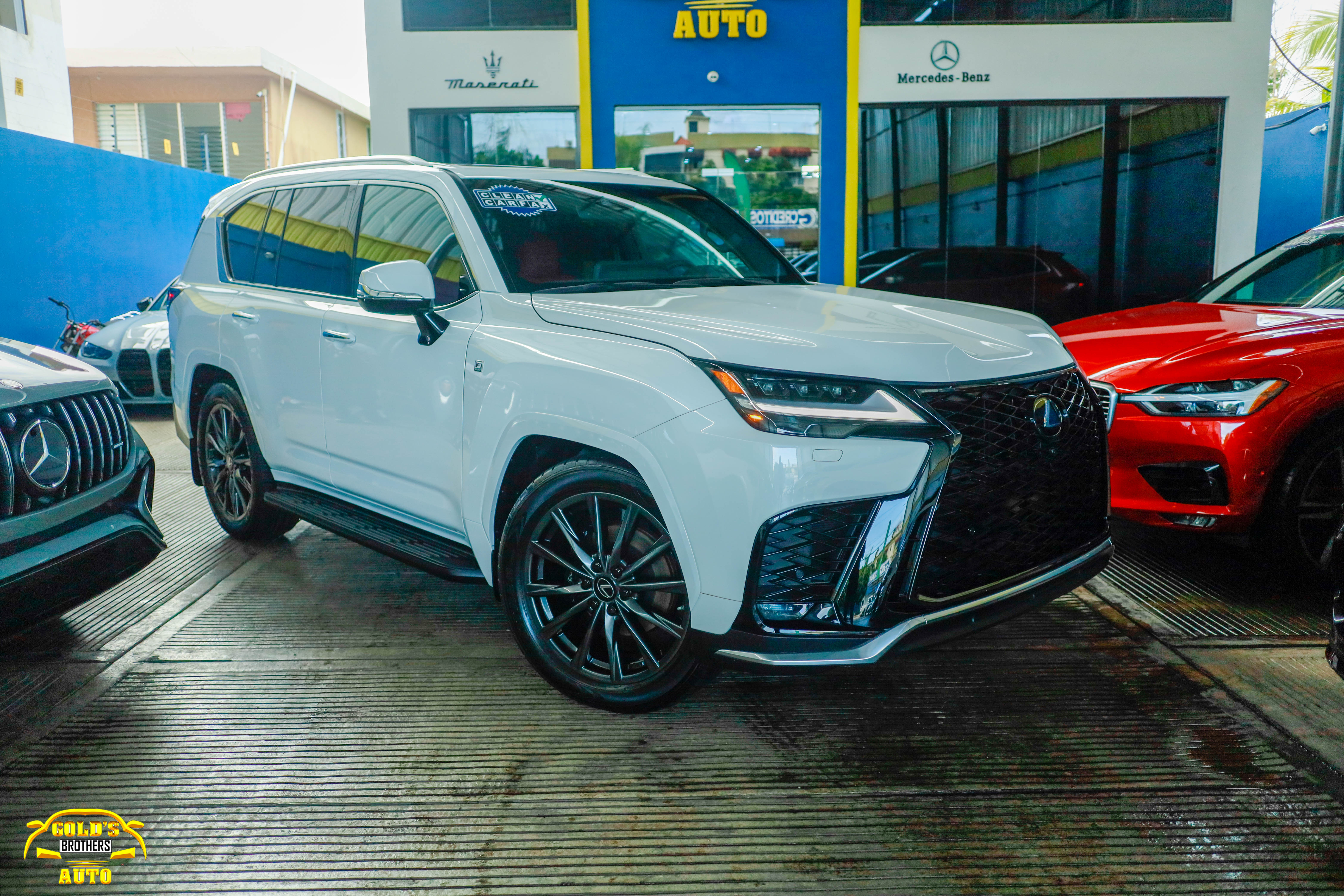 jeepetas y camionetas - Lexus LX600 F-Sport 2023 Recien Importada Clean