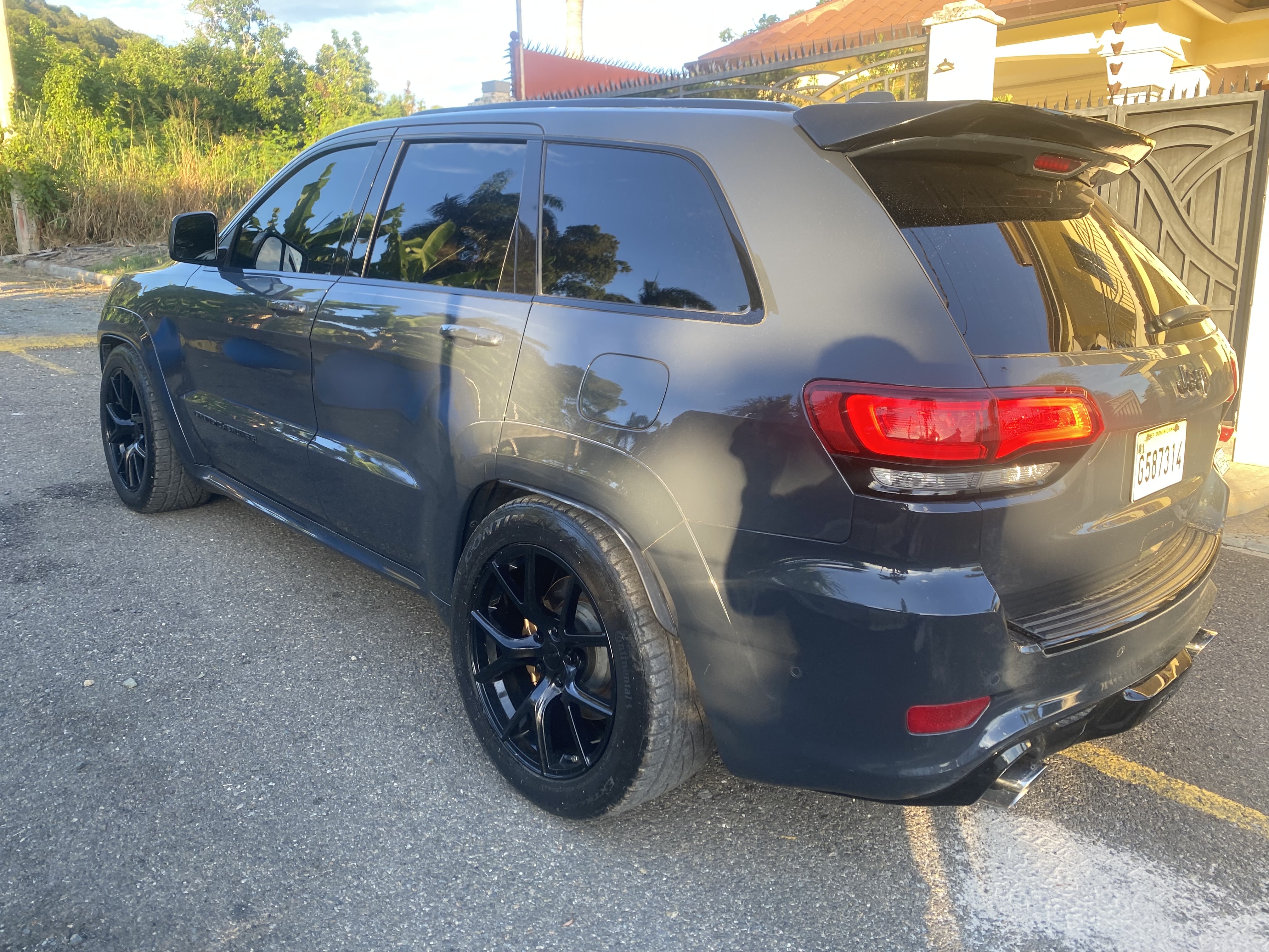 jeepetas y camionetas - se vende grand Cherokee Srt 1