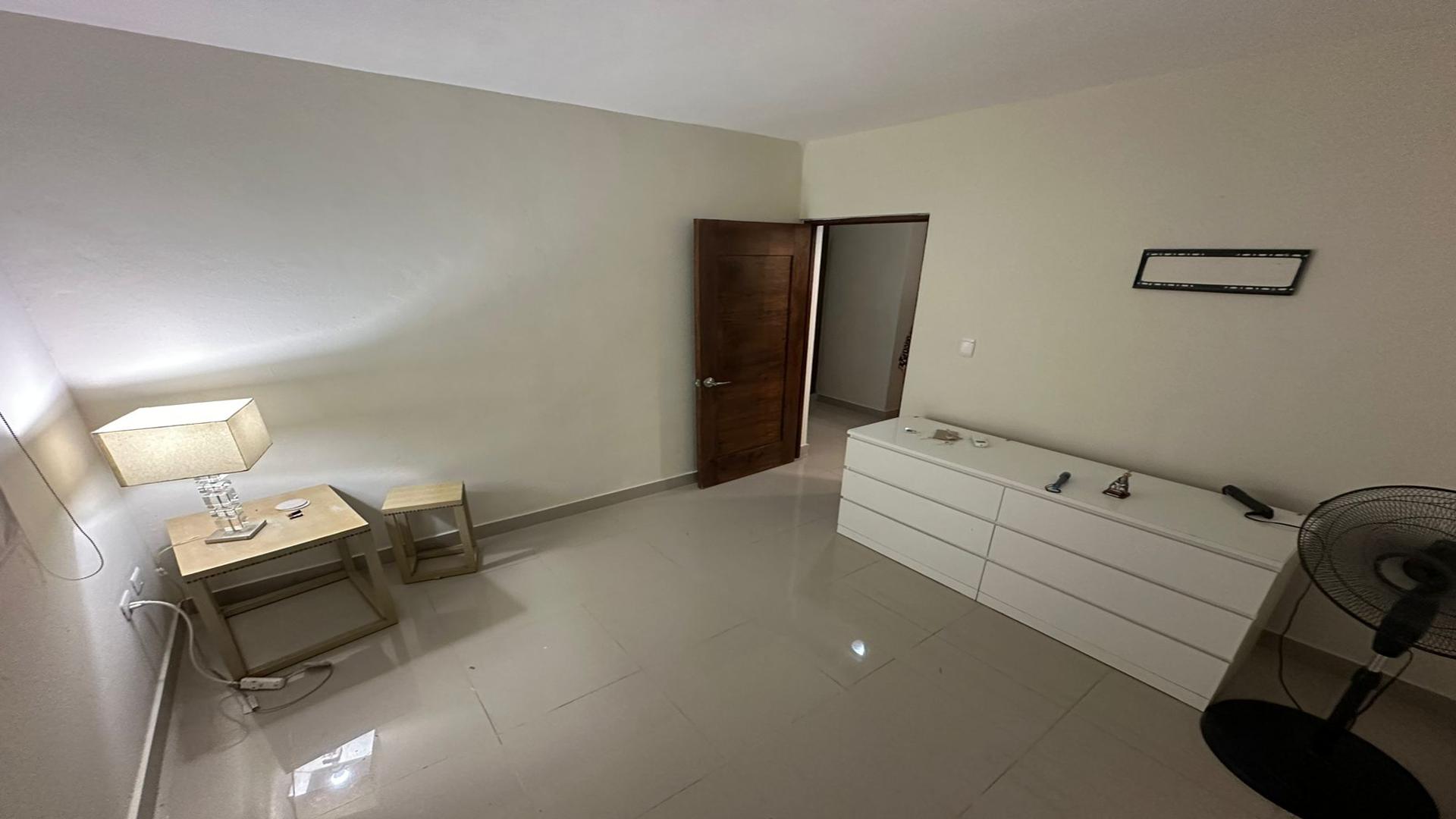 apartamentos - Apartamento economico detras del club de Arroyo Hondo, Distrito Nacional 8