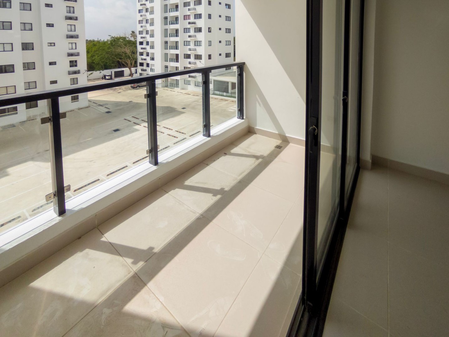 apartamentos - Excelente Apartamento 4to Nivel Proximo al HOMS  7