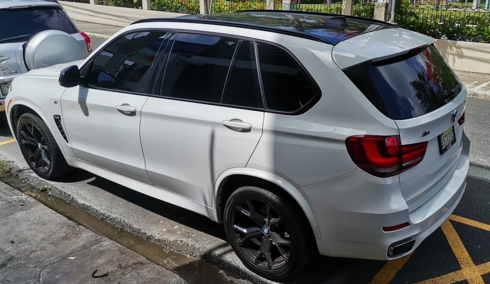 jeepetas y camionetas - BMW X5 XDrive35i 2016 M Sport Package! Panoramica AWD Excelentes Condiciones 6