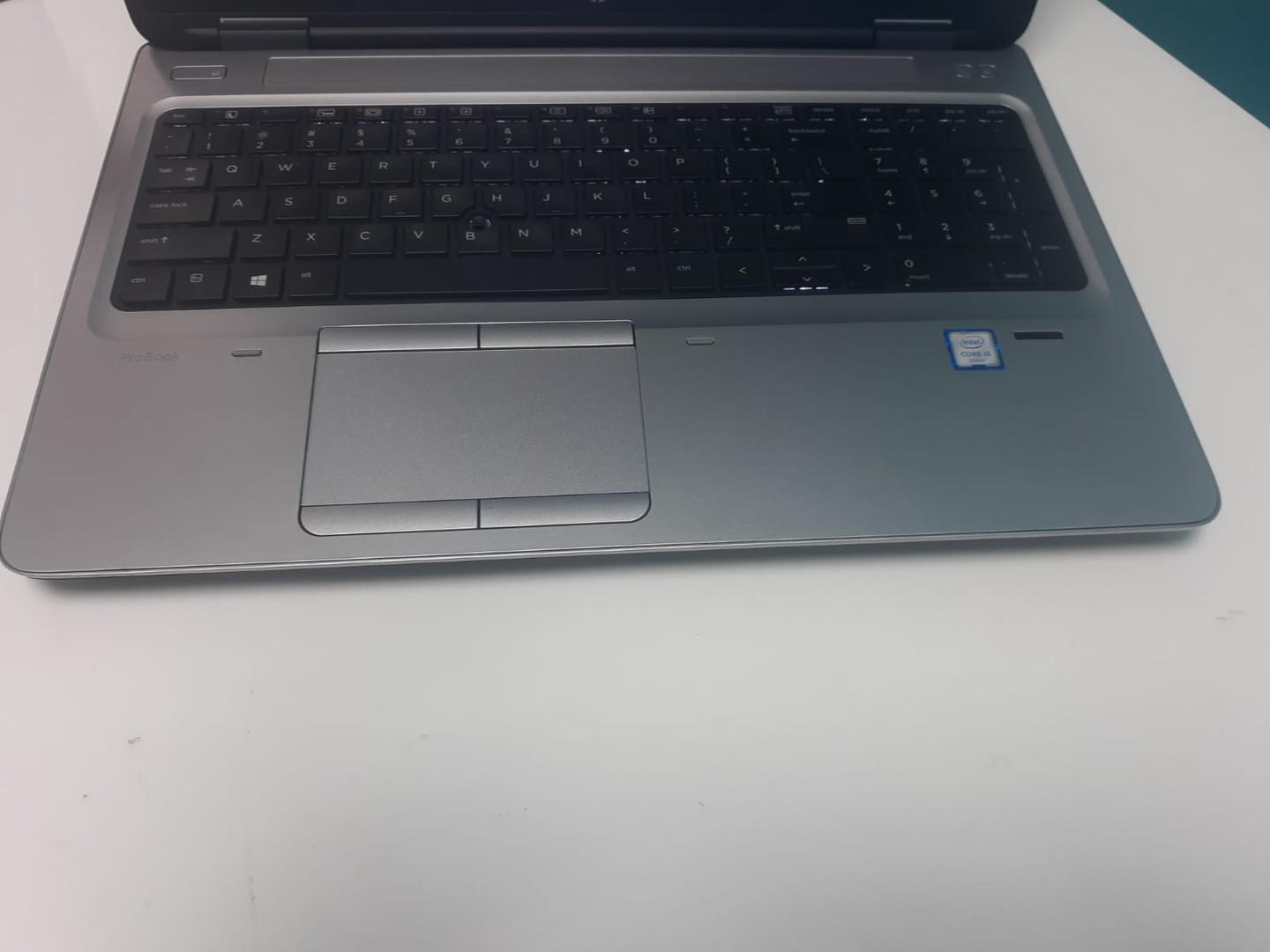 computadoras y laptops - Laptop, HP ProBook 650 G2 / 6th Gen, Intel Core i5 / 8GB DDR4 / 256GB SSD
 3