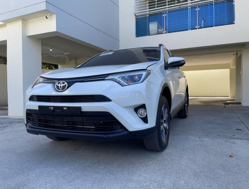 jeepetas y camionetas - Toyota rav4 2018 4