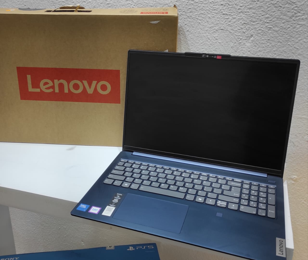 computadoras y laptops - Lenovo IdeaPad Slim 5, CORE 7 ULTRA , PANT 16", 1TB SSD,16GB RAM, Nueva  4