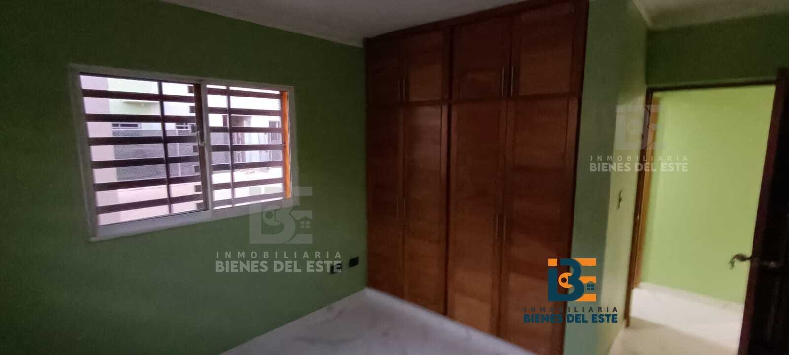 apartamentos - Se Renta Apartamento de Tres Habitaciones con Parqueo y Piscina Comun,  3