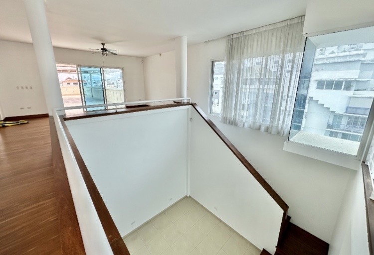 apartamentos - hermoso apartamento en zona céntrica Evaristo Morales  4