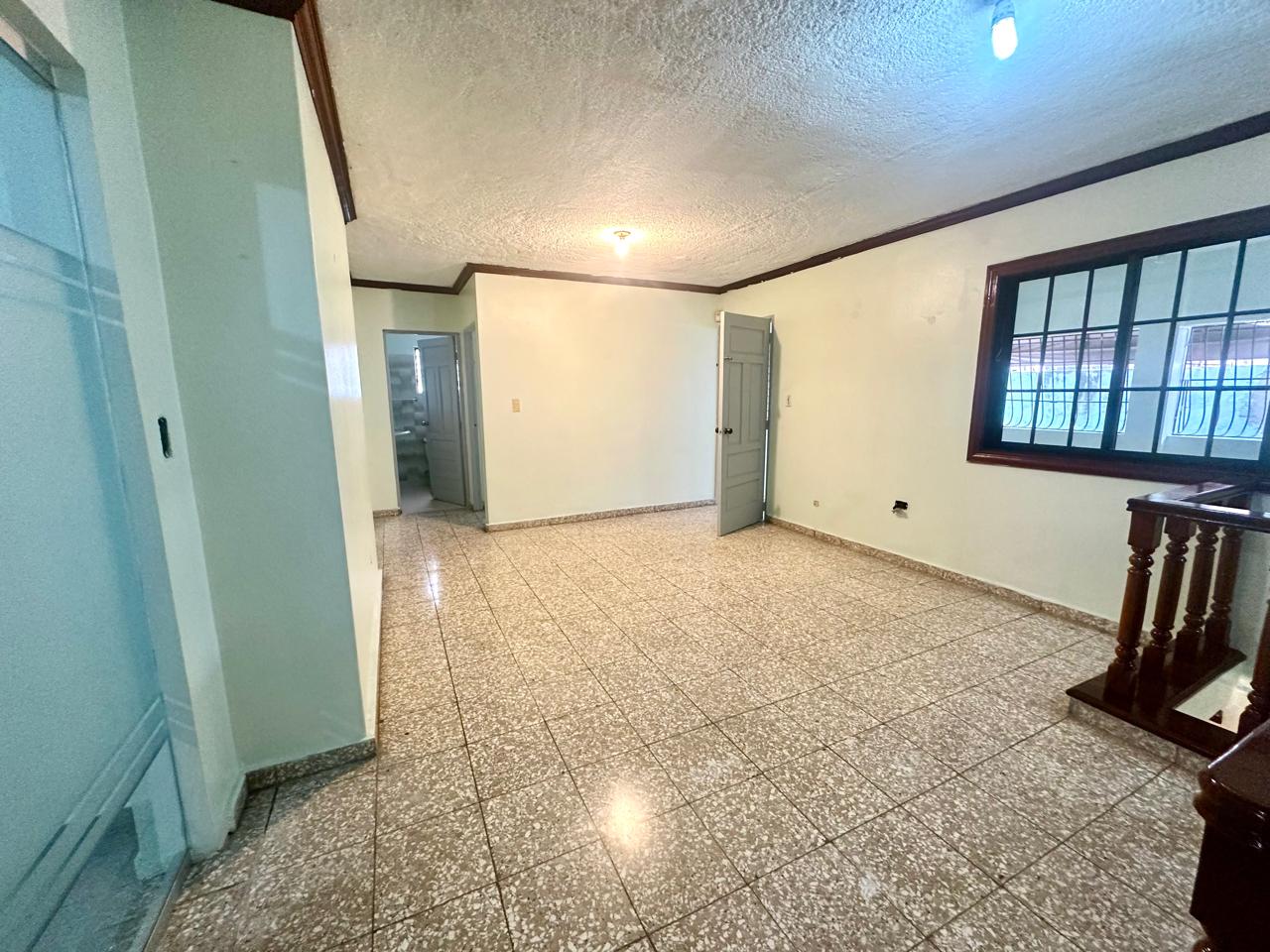 casas - Vendo Edif Multiuso en Res. Santo Domingo, Herrera 3