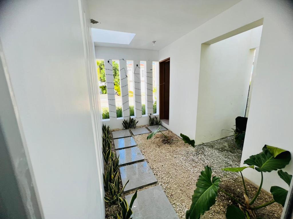 casas vacacionales y villas - Villa 4 Amueblada Habitaciones con Gran Piscina Punta Cana Village 6