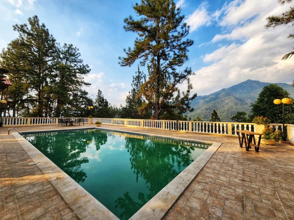 casas vacacionales y villas - Vendo Villa  de Oportunidad 
En la Cumbre (Bonao)


Precio Oferta U$ 300,000 Tas 6
