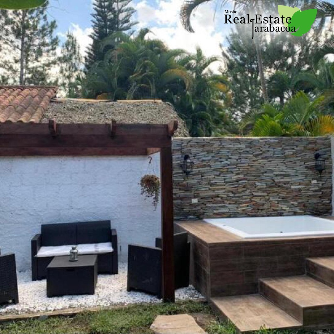 casas vacacionales y villas - Hermosa acogedora villa en venta en Jarabacoa 3