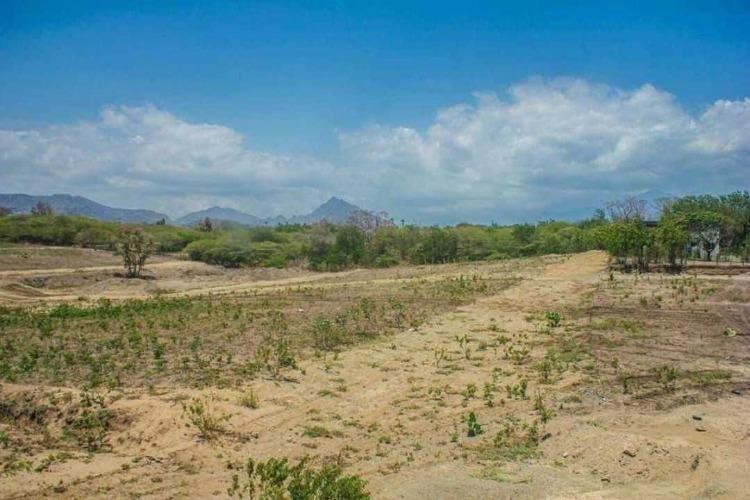 solares y terrenos - 🏞️ ¡Venta de Terreno en Campo Mar, Bani! 🌅 1