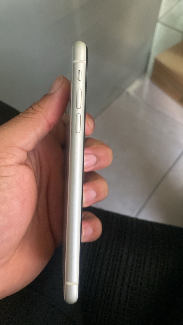 celulares y tabletas - IPHONE 11 NORMAL