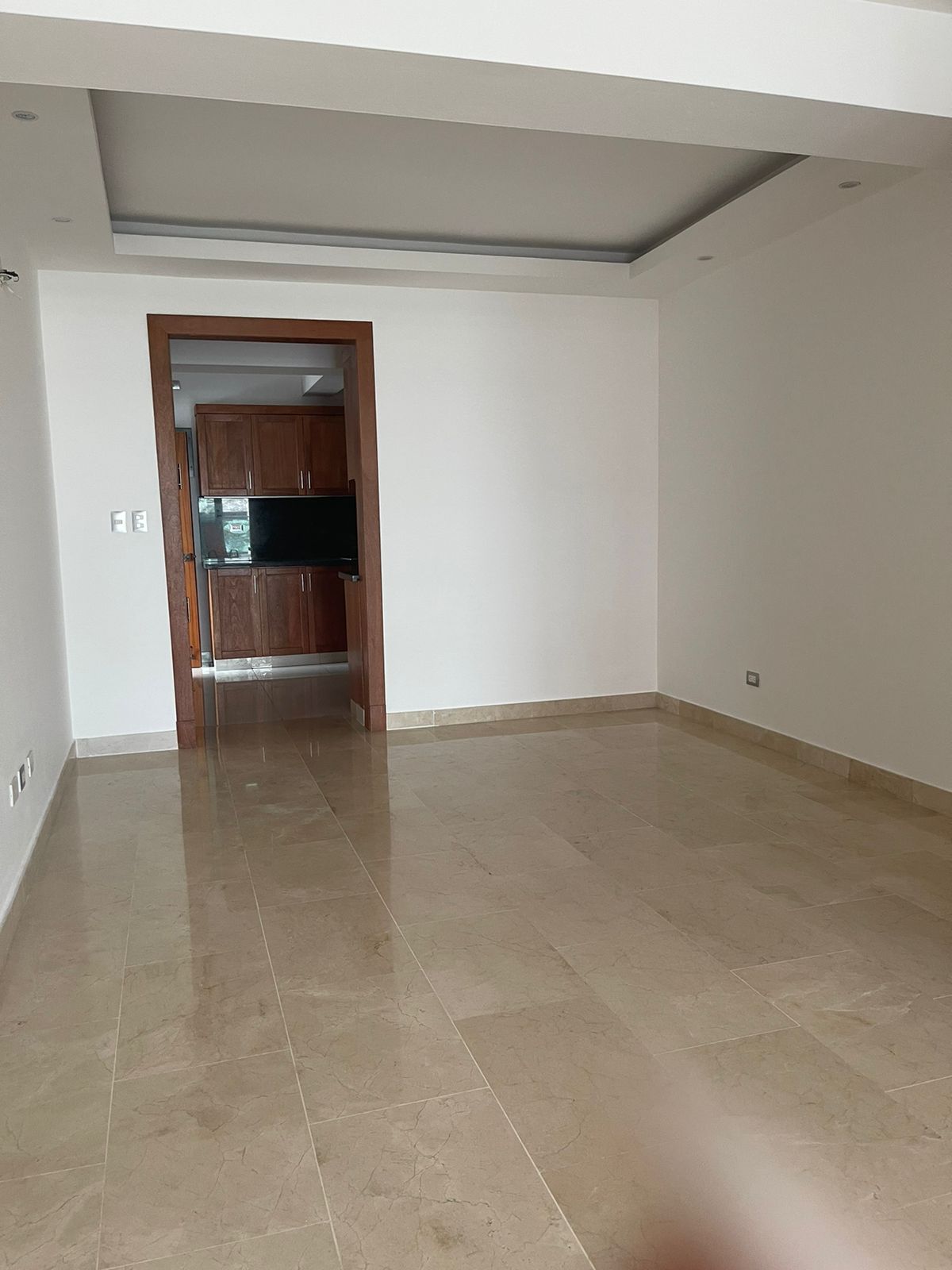 apartamentos - Vendo piso 5 los cacicazgos balcón tres hab con ba 4