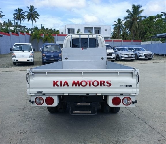 camiones y vehiculos pesados - 2018 Kia Bongo III DIESEL  3