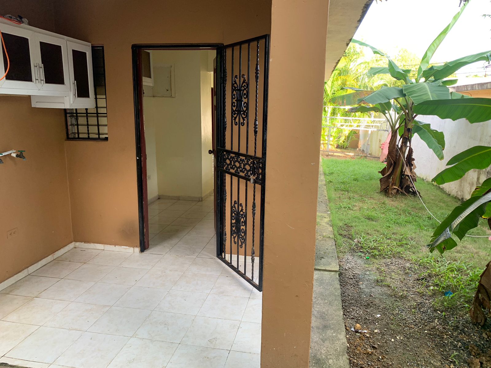 casas - 🏡 SE VENDE CASA EN RESIDENCIAL CERRADO EN PANTOJA 0