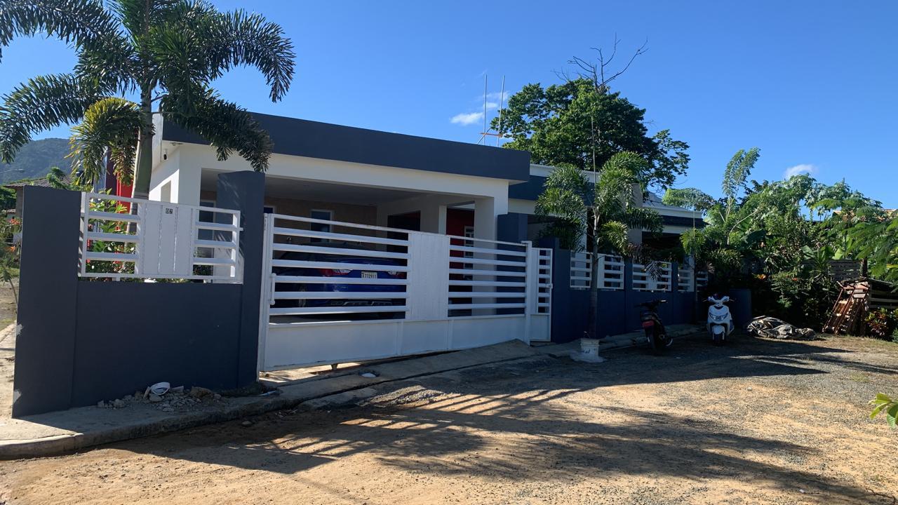 casas - Hermosa Casa en Venta Jarabacoa